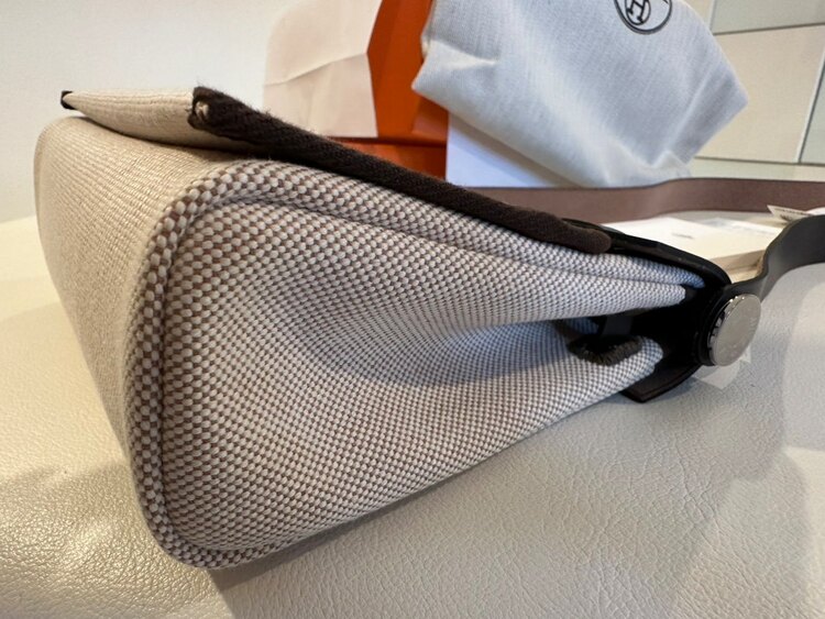 エルメス エールバッグ （ブランドバッグ）の商品画像 - 査定依頼日：2025年5月31日 - 最高査定価格：450,000円