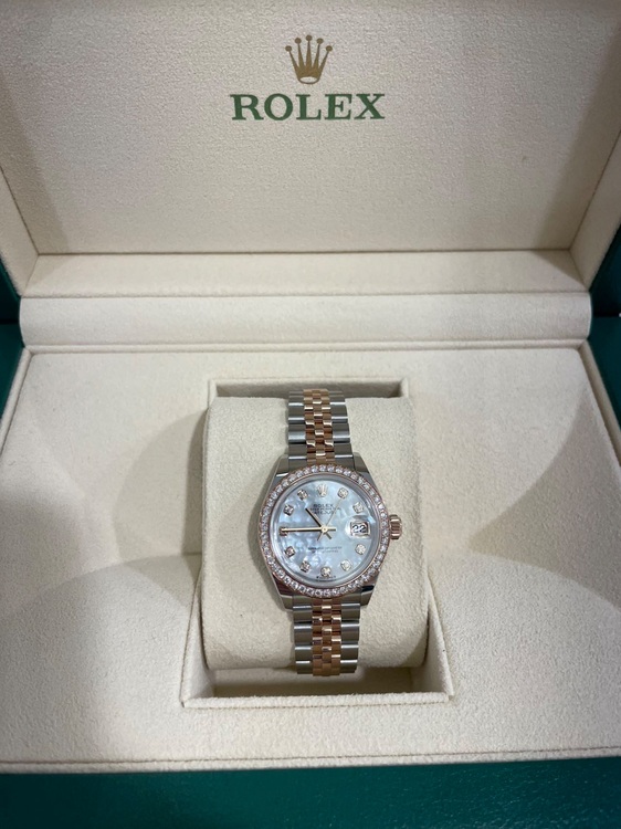ロレックス デイトジャスト （高級時計）の商品画像 - 査定依頼日：2025年11月26日 - 最高査定価格：3,400,000円