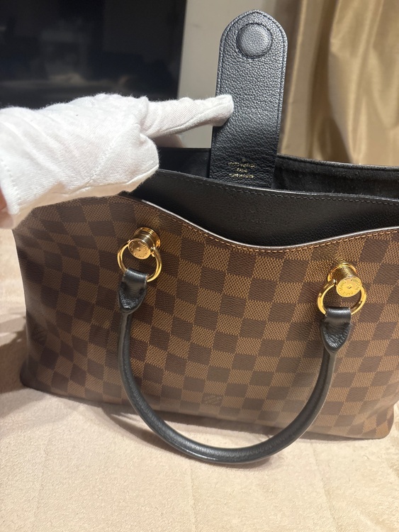 キャンバス（ブランドバッグ）の商品画像 - 査定依頼日：2026年2月13日 - 最高査定価格：85,000円