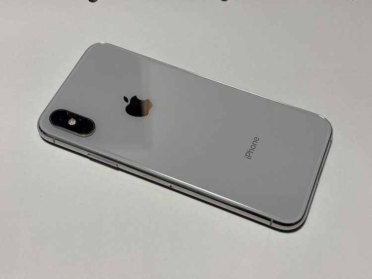iPhoneX 256GB docomo（スマホ）の商品画像 - 査定依頼日：2025年9月14日 - 最高査定価格：13,000円