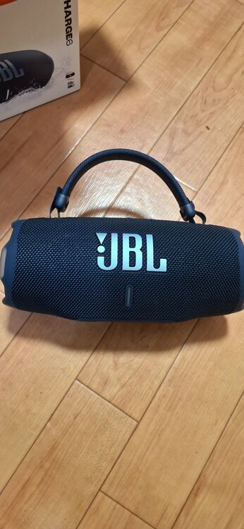 JBLCHARGE6（オーディオ・スピーカー）の商品画像 - 査定依頼日：2026年7月11日 - 最高査定価格：10,100円