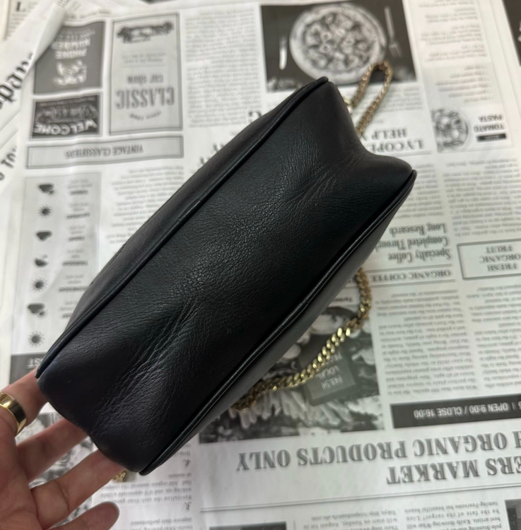 ビッグトリオンフロゴミニチェーンショルダーバッグ（ブランドバッグ）の商品画像 - 査定依頼日：2025年4月19日 - 最高査定価格：52,000円