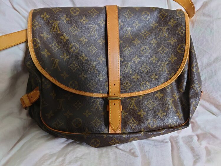 ソミュール（ブランドバッグ）の商品画像 - 査定依頼日：2025年8月21日 - 最高査定価格：63,000円