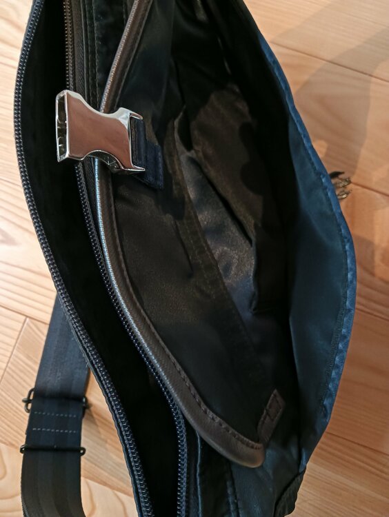 PORTER SACS BAR ポーター サックスバー 383-05714 ナイ（ブランドバッグ）の商品画像 - 査定依頼日：2026年3月1日 - 最高査定価格：1,000円