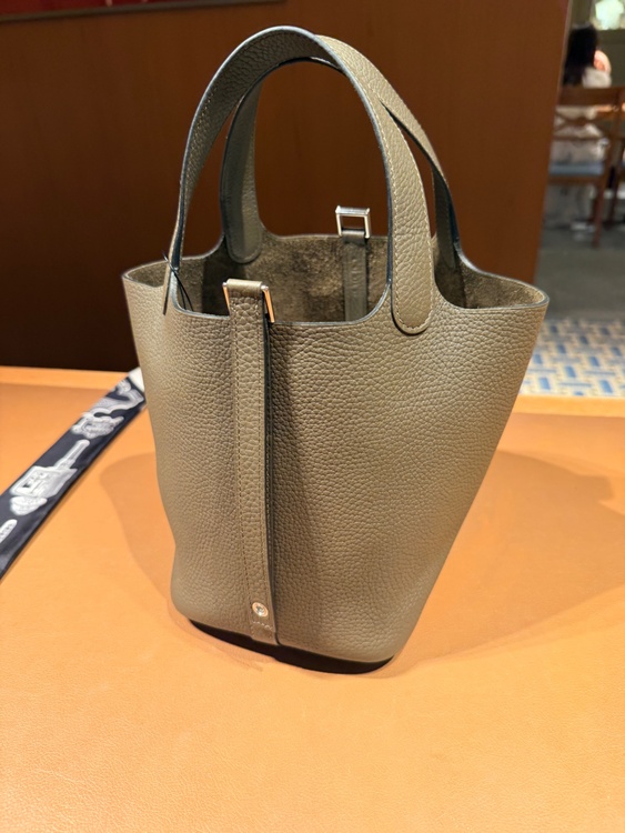 エルメス ピコタン（ブランドバッグ）の商品画像 - 査定依頼日：2026年5月22日 - 最高査定価格：660,000円