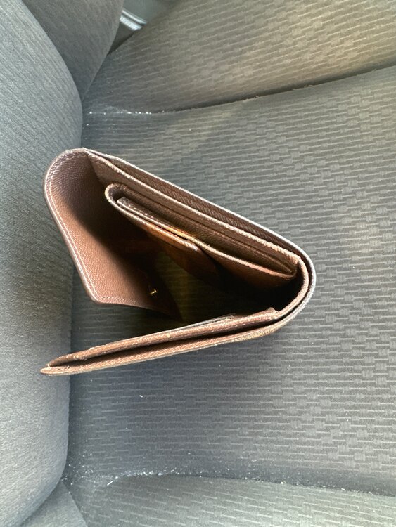 ルイヴィトン ダミエ （ブランドバッグ）の商品画像 - 査定依頼日：2025年3月23日 - 最高査定価格：12,000円