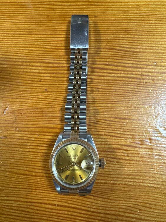 ロレックス デイトジャスト 6917（高級時計）の商品画像 - 査定依頼日：2025年1月28日 - 最高査定価格：550,000円