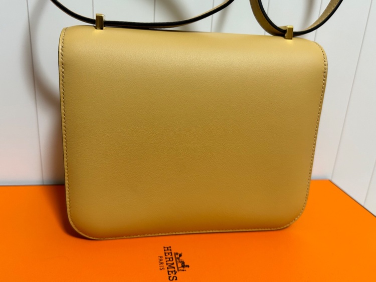 コンスタンスミニ（ブランドバッグ）の商品画像 - 査定依頼日：2025年8月31日 - 最高査定価格：1,600,000円