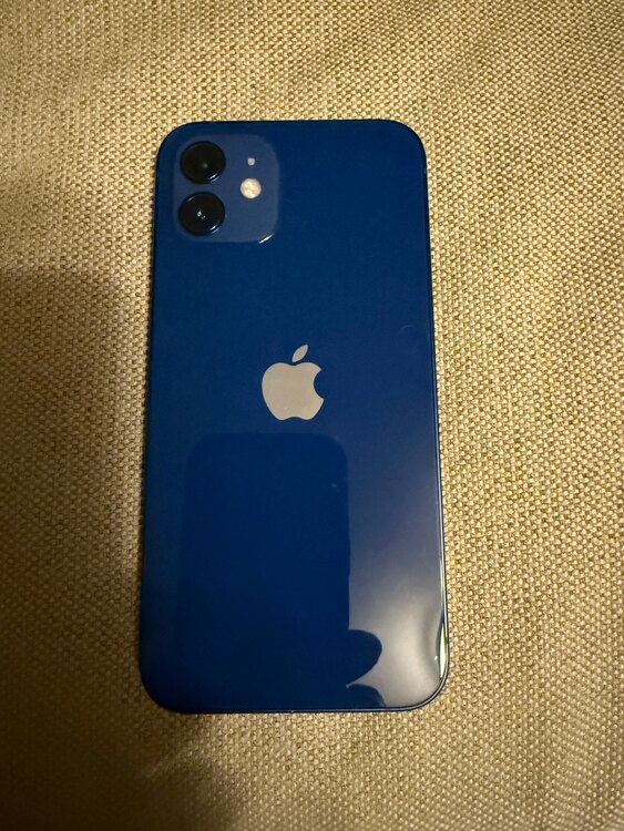 アイホン12（スマホ）の商品画像 - 査定依頼日：2025年3月16日 - 最高査定価格：21,000円