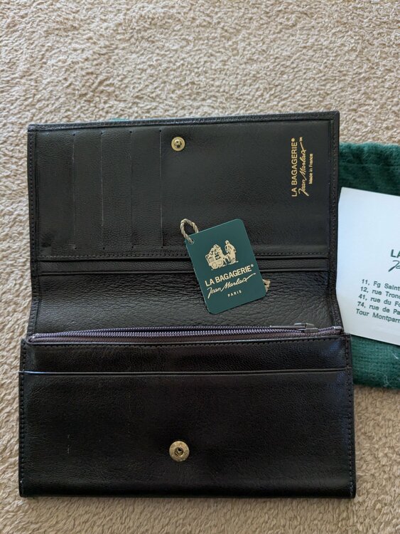 ラガバジェ（ブランド財布・小物）の商品画像 - 査定依頼日：2026年1月11日 - 最高査定価格：3,000円