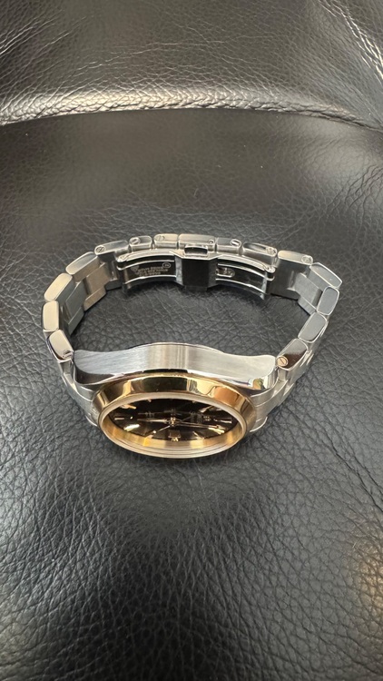 Seamaste﻿r Aqua Terra 150﻿M（高級時計）の商品画像 - 査定依頼日：2025年9月27日 - 最高査定価格：470,000円