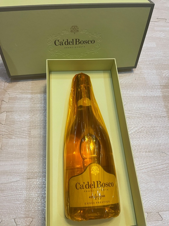 Ca del Bosco（カ・デル・ボスコ）Franciacorta Cuvée Prestige 43 Edizione（750ml）（お酒）の商品画像 - 査定依頼日：2026年8月3日 - 最高査定価格：1,000円