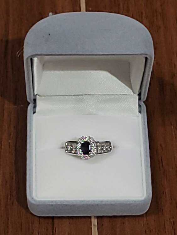 アレキサンドライト 指輪（宝石）の商品画像 - 査定依頼日：2025年1月5日 - 最高査定価格：300,000円