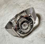 vivienne westwood WORLD ORB 腕時計（古着・ファッション）の商品画像 - 査定依頼日：2026年7月25日 - 最高査定価格：5,000円