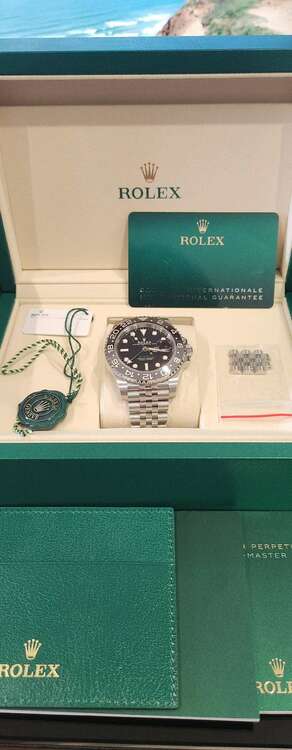 GMTマスター２（高級時計）の商品画像 - 査定依頼日：2025年4月8日 - 最高査定価格：2,780,000円