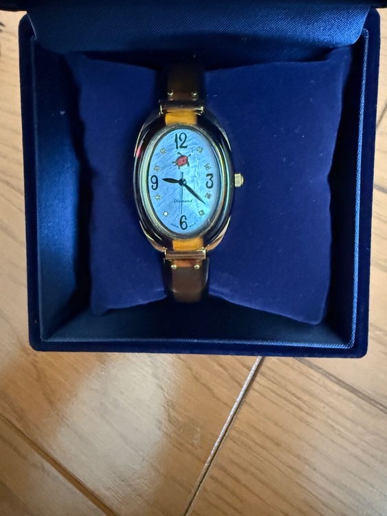 トータスジュエリー べっ甲 腕時計（高級時計）の商品画像 - 査定依頼日：2026年3月29日 - 最高査定価格：10,000円