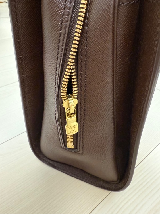 LOUIS VUITTON トリアナ ダミエ エベヌ（ブランドバッグ）の商品画像 - 査定依頼日：2025年8月10日 - 最高査定価格：78,000円