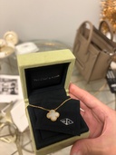 ヴィンテージ アルハンブラ ペンダント　マザーオブパール
