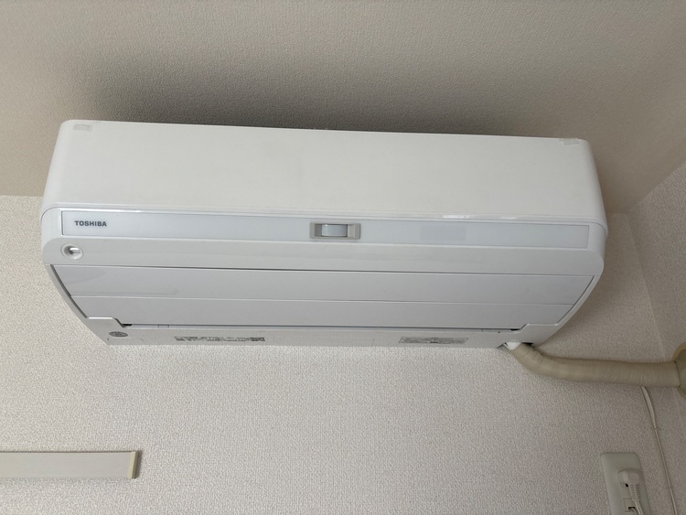 東芝エアコンRAS-H221R(W)（家電）の商品画像 - 査定依頼日：2025年7月8日 - 最高査定価格：13,000円