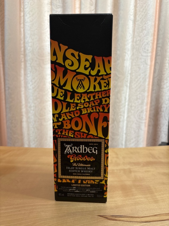 ウイスキー アードベッグ （お酒）の商品画像 - 査定依頼日：2025年8月1日 - 最高査定価格：18,000円