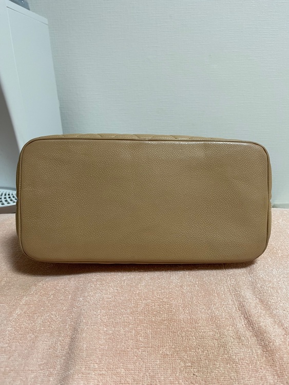 復刻トート　キャビアスキン　ベージュ（ブランドバッグ）の商品画像 - 査定依頼日：2025年7月28日 - 最高査定価格：145,000円