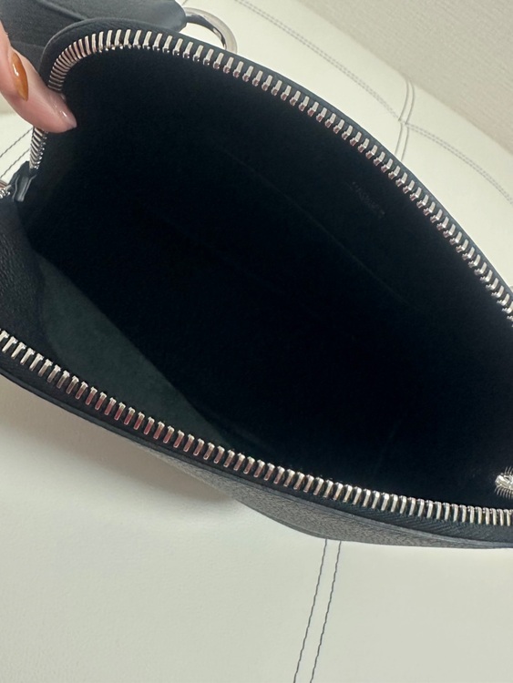 ボリード メッセンジャー（ブランドバッグ）の商品画像 - 査定依頼日：2025年11月16日 - 最高査定価格：900,000円