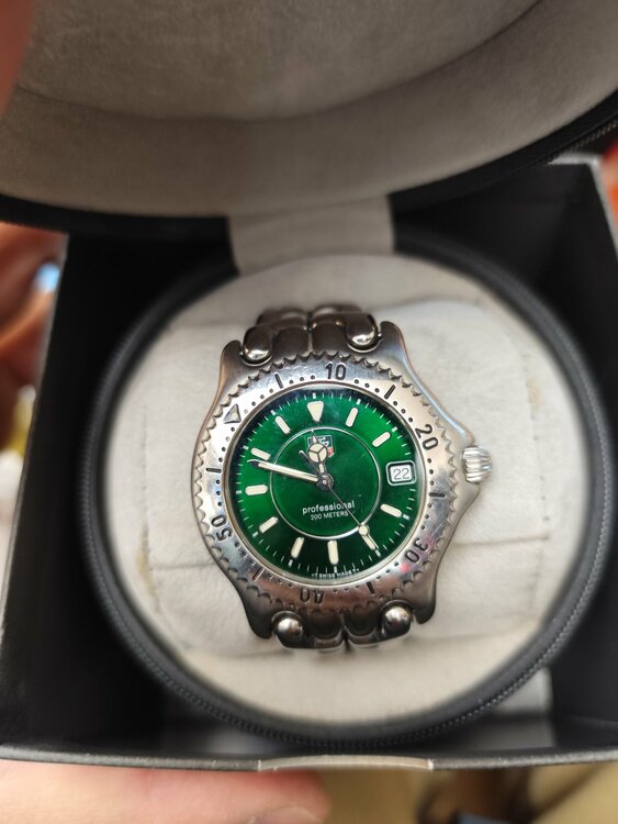 タグホイヤー その他 （高級時計）の商品画像 - 査定依頼日：2025年12月7日 - 最高査定価格：100,000円