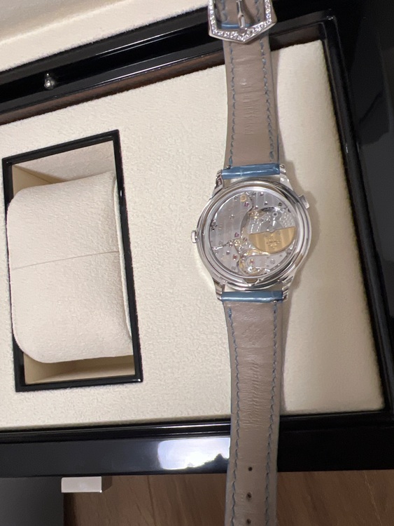 パテック フィリップワールドタイム（高級時計）の商品画像 - 査定依頼日：2025年10月4日 - 最高査定価格：4,600,000円