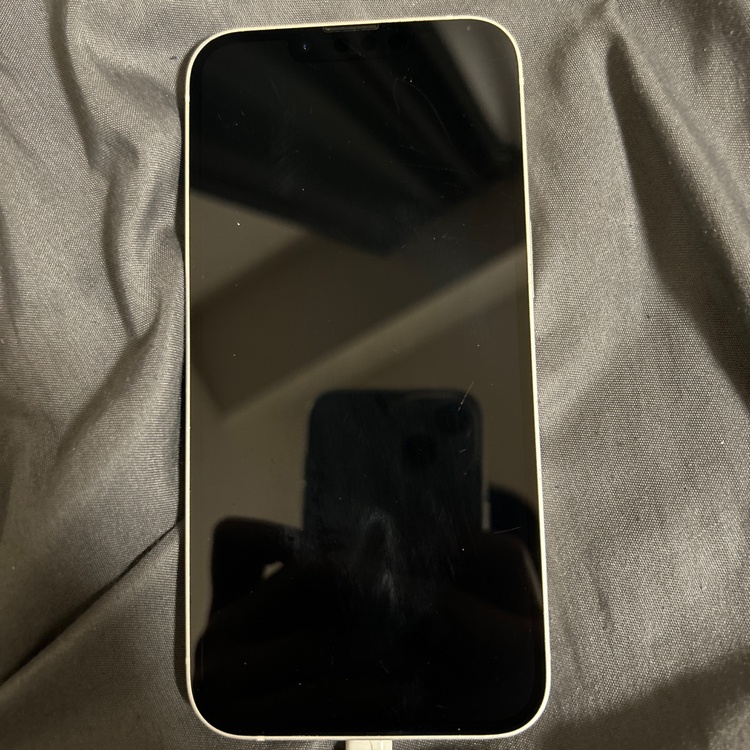 iPhone 14 128GB Softbank（スマホ）の商品画像 - 査定依頼日：2026年5月9日 - 最高査定価格：45,000円