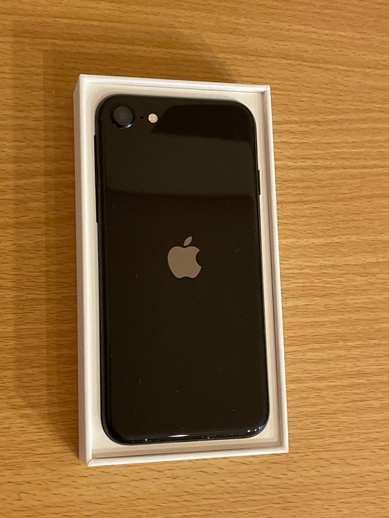 iPhone SE (第 2 世代) 128GB Softbank（スマホ）の商品画像 - 査定依頼日：2023年8月23日 - 最高査定価格：21,700円