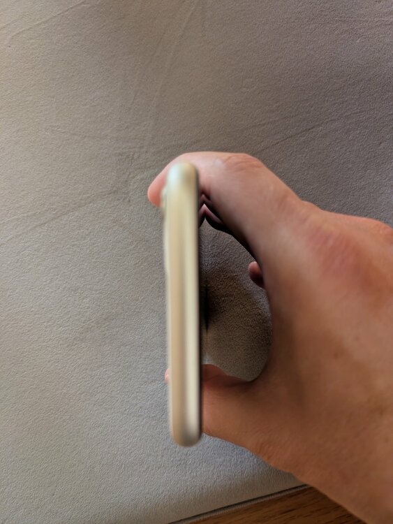 iphone11（スマホ）の商品画像 - 査定依頼日：2026年8月16日 - 最高査定価格：19,500円