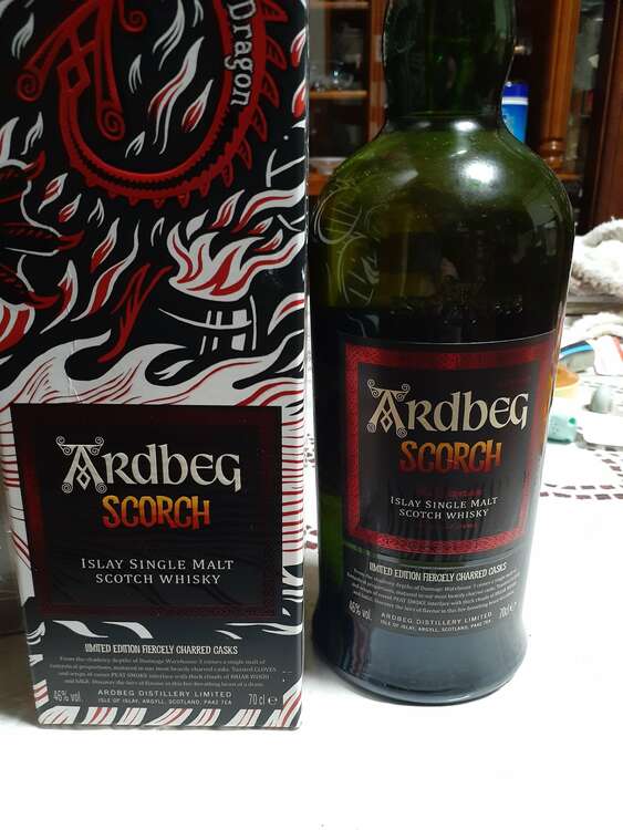 アードベックスコーチ（お酒）の商品画像 - 査定依頼日：2025年1月20日 - 最高査定価格：14,000円