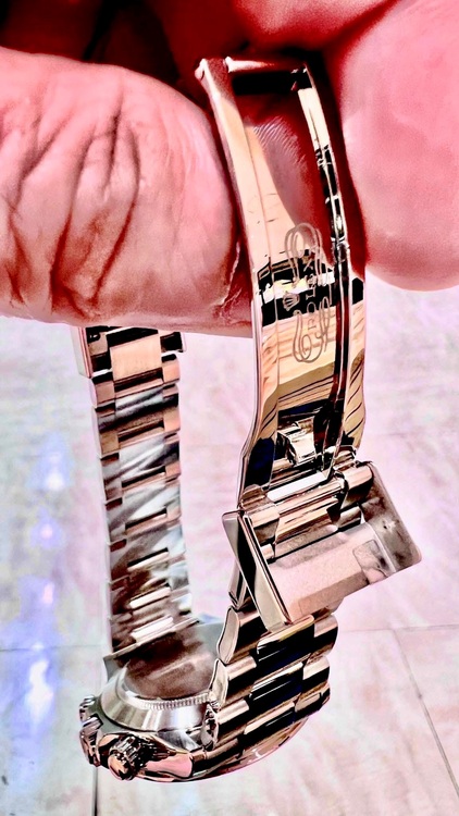 デイトナ116520（高級時計）の商品画像 - 査定依頼日：2025年8月30日 - 最高査定価格：3,450,000円