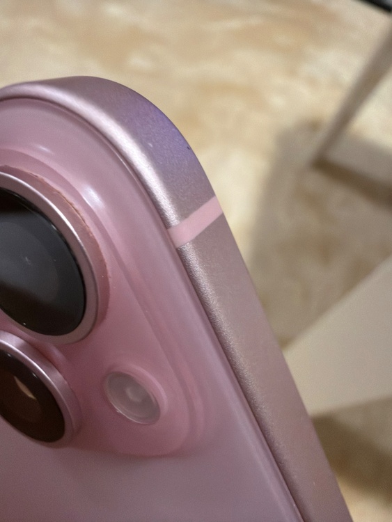 iPhone 15 256GB SIMフリー（スマホ）の商品画像 - 査定依頼日：2026年3月2日 - 最高査定価格：71,000円