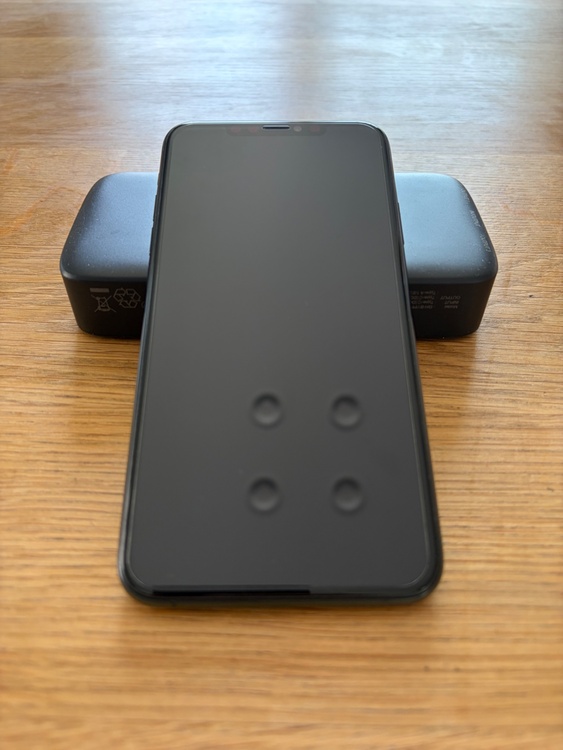iPhone11 Pro Max 256GB au（スマホ）の商品画像 - 査定依頼日：2026年5月16日 - 最高査定価格：28,000円