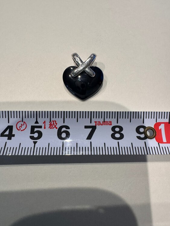 ショーメ　リアンハート　ペンダントトップ（金・貴金属）の商品画像 - 査定依頼日：2025年2月6日 - 最高査定価格：30,000円