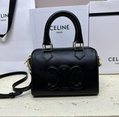 セリーヌ  （ブランドバッグ）の商品画像 - 査定依頼日：2025年2月19日 - 最高査定価格：210,000円