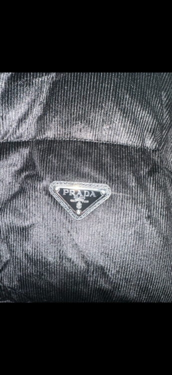 プラダ  （ブランドバッグ）の商品画像 - 査定依頼日：2026年3月18日 - 最高査定価格：150,000円