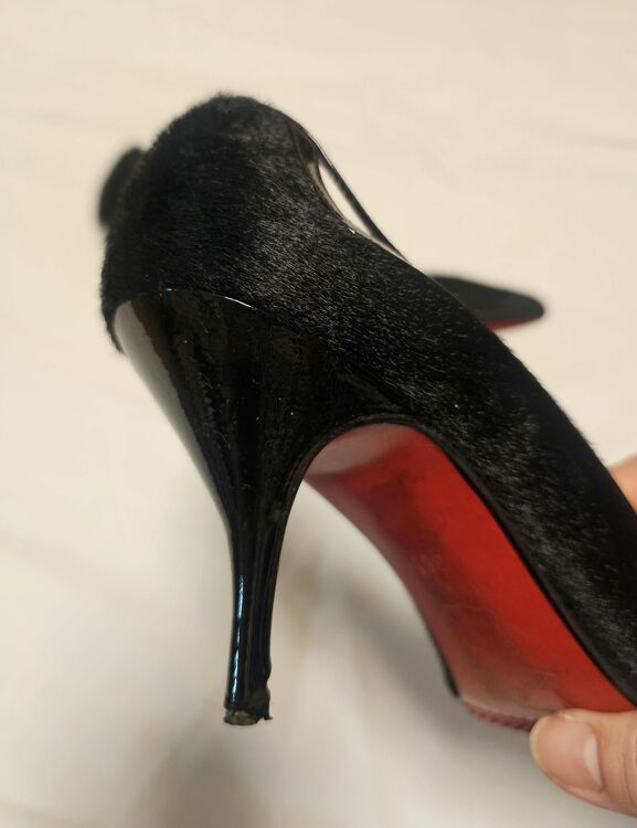 クリスチャンルブタン ハラコパンプス（古着・ファッション）の商品画像 - 査定依頼日：2025年11月22日 - 最高査定価格：100,000円