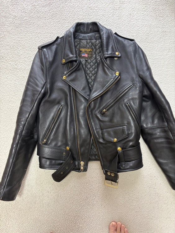 ライダースジャケット（古着・ファッション）の商品画像 - 査定依頼日：2025年12月7日 - 最高査定価格：20,000円