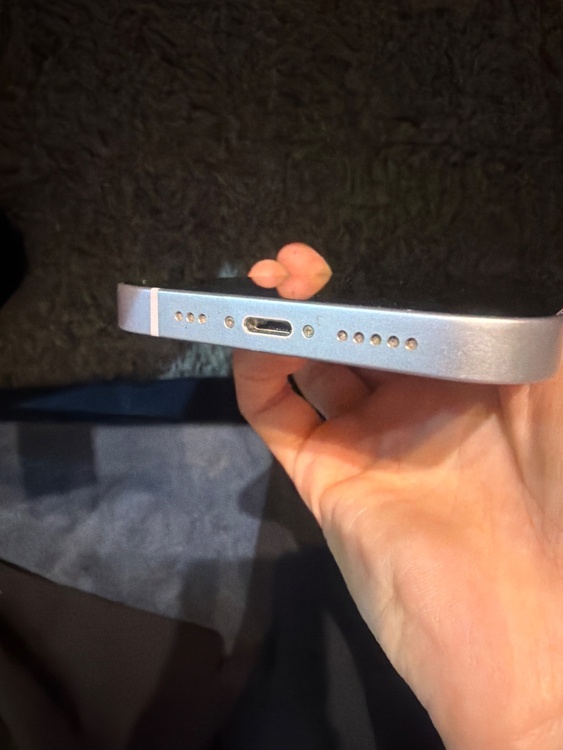 iPhone iPhone 14 256GB Softbank（スマホ）の商品画像 - 査定依頼日：2026年10月5日 - 最高査定価格：51,000円