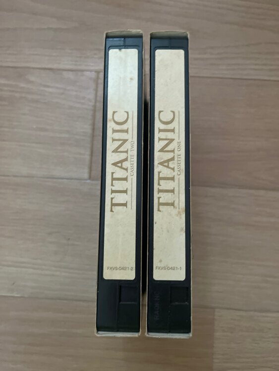 タイタニックビデオ（CD・DVD）の商品画像 - 査定依頼日：2025年1月17日 - 最高査定価格：200円