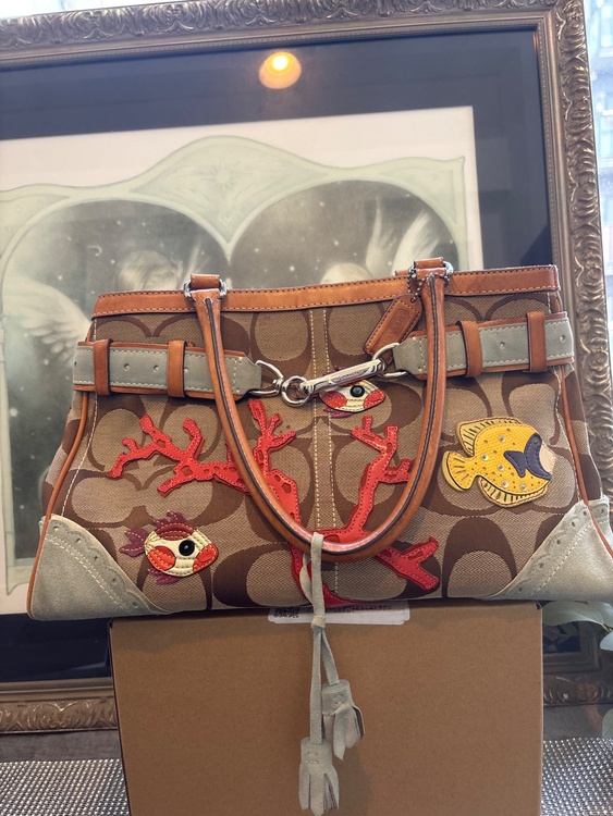 その他 コーチ （ブランドバッグ）の商品画像 - 査定依頼日：2026年4月12日 - 最高査定価格：3,000円