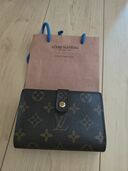 モノグラム2つ折り財布（ブランド財布・小物）の商品画像 - 査定依頼日：2025年8月28日 - 最高査定価格：10,000円