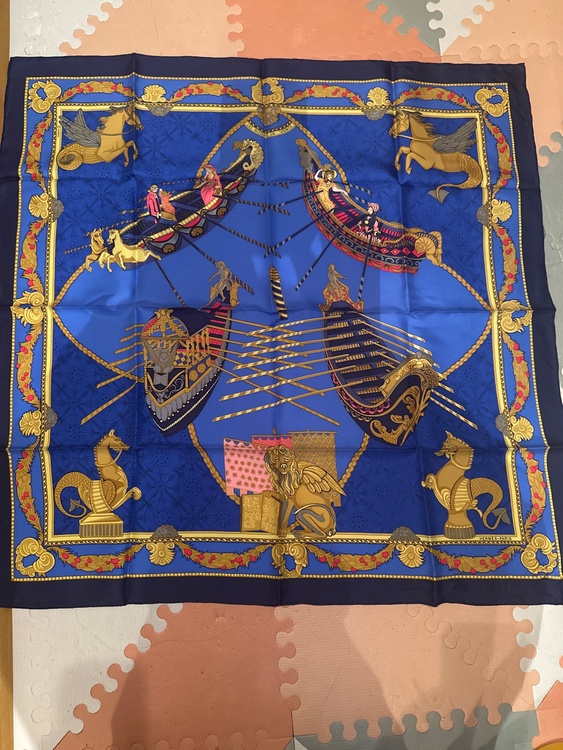 エルメス　スカーフ（ブランド財布・小物）の商品画像 - 査定依頼日：2026年1月31日 - 最高査定価格：10,000円