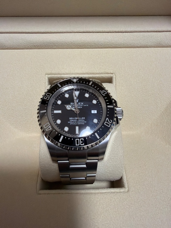 ロレックス シードゥエラー 12666（高級時計）の商品画像 - 査定依頼日：2026年2月2日 - 最高査定価格：1,700,000円