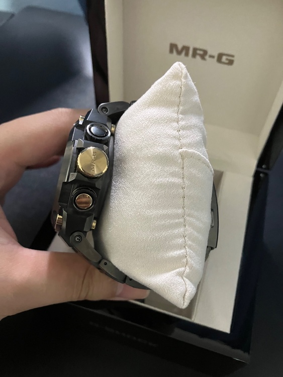 MRG-B2000B-1A4JR 赤備え（高級時計）の商品画像 - 査定依頼日：2026年6月13日 - 最高査定価格：150,000円
