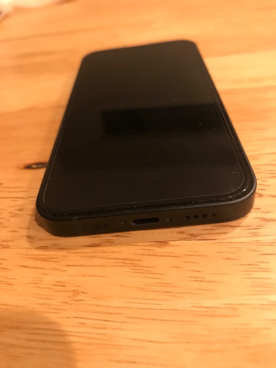 カラーミッドナイト（スマホ）の商品画像 - 査定依頼日：2025年10月7日 - 最高査定価格：29,000円