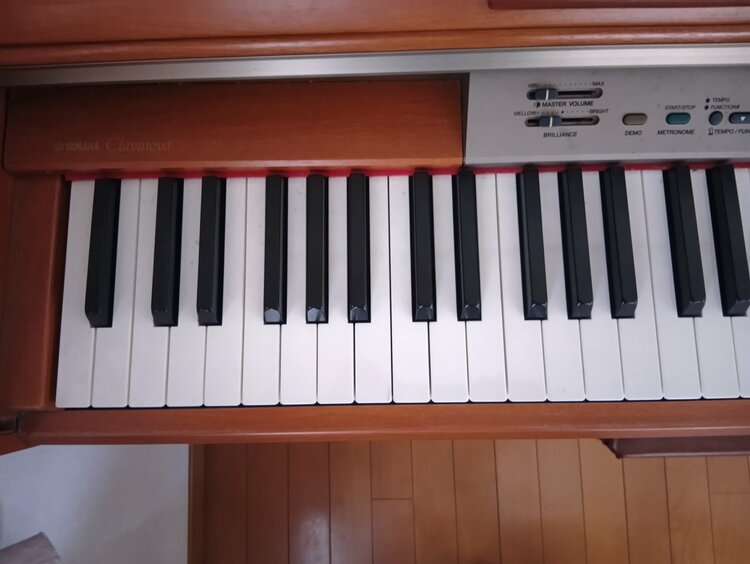 CLP-130（ピアノ・楽器・PA機材）の商品画像 - 査定依頼日：2026年2月3日 - 最高査定価格：3,000円