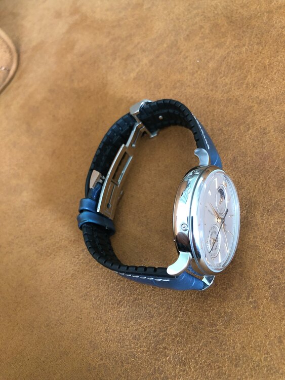 IWC ポルトフィーノ h（高級時計）の商品画像 - 査定依頼日：2025年5月23日 - 最高査定価格：1,000,000円